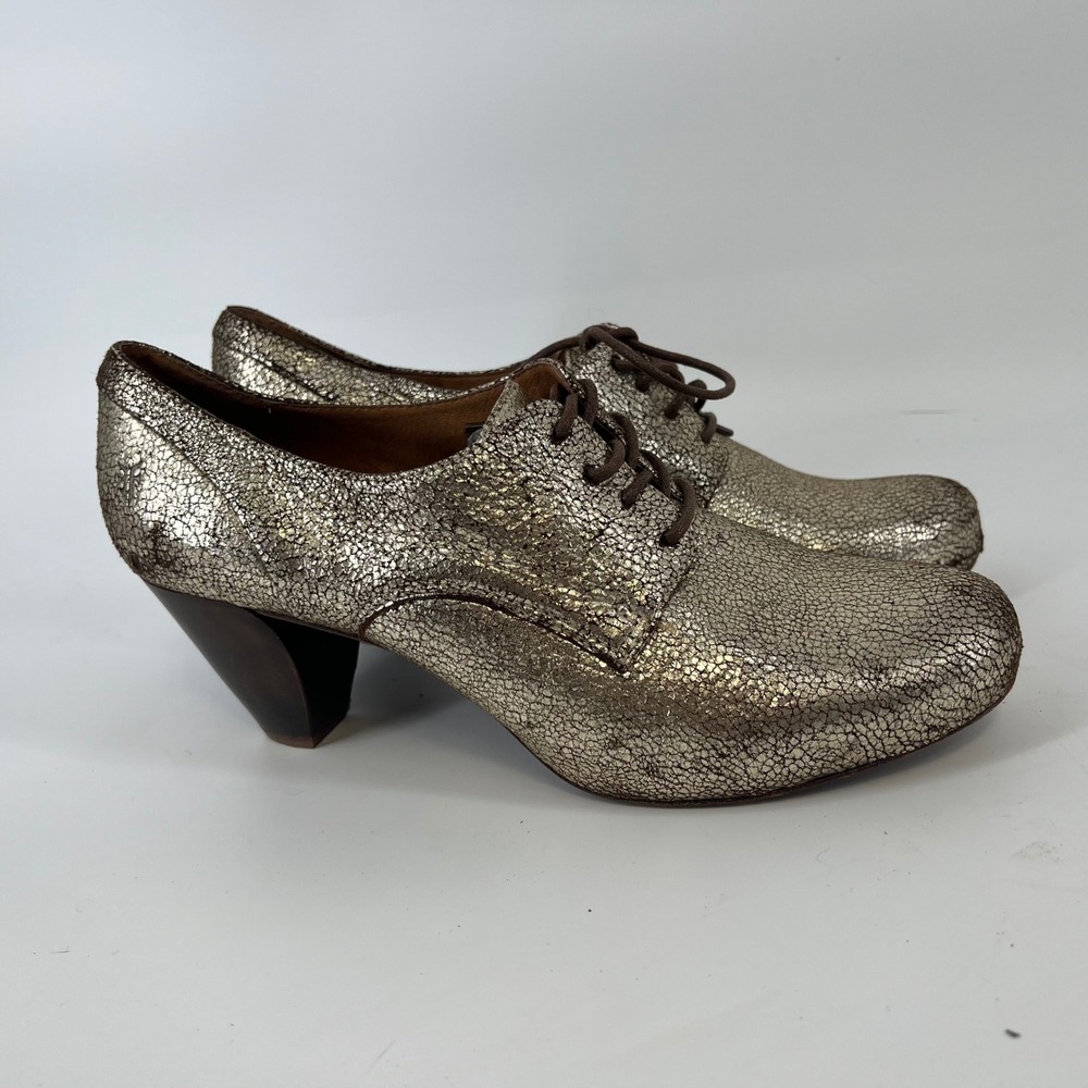Frye Lisa Oxford Metallic Gold Crackle Leather Lace Up Heels 73046 Size 9M